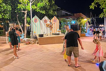 Sunset Market, Puerto Portals